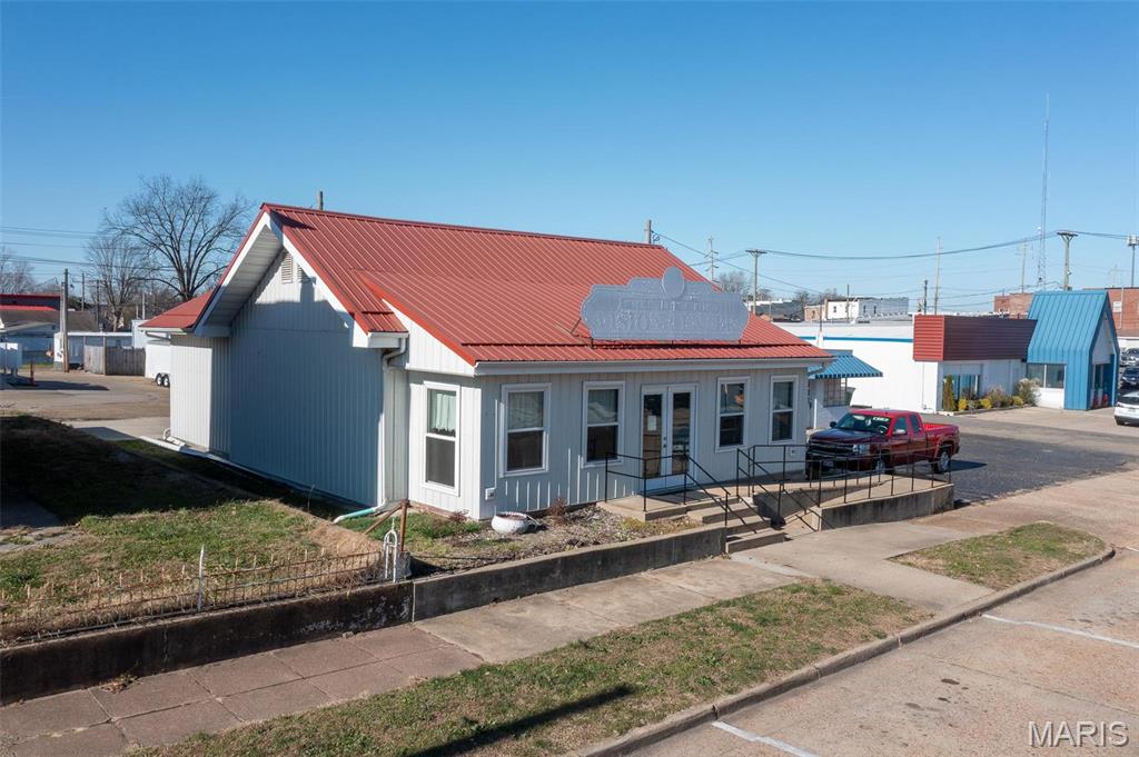 152 South Main
