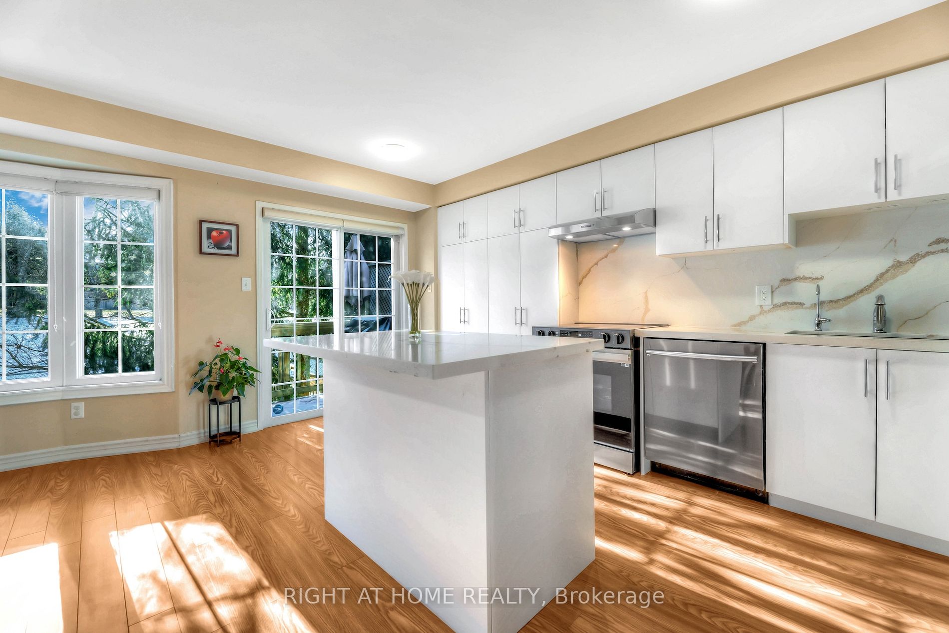 130 Mosaics Ave 40