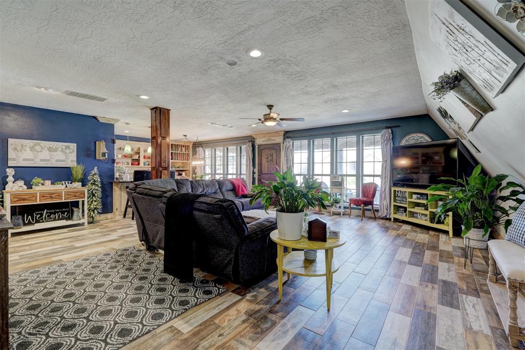 308 W Harper