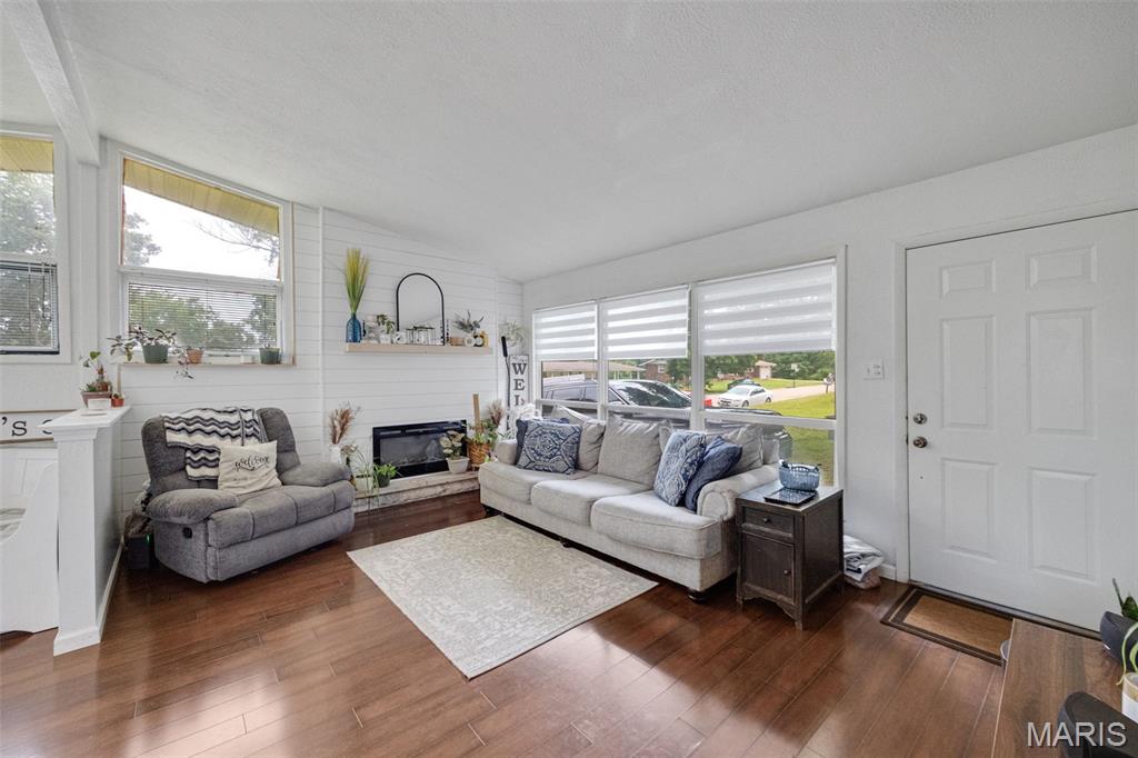 319 Lilac Drive