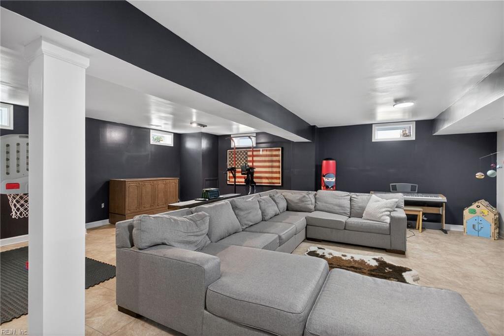 403 Holloway Drive