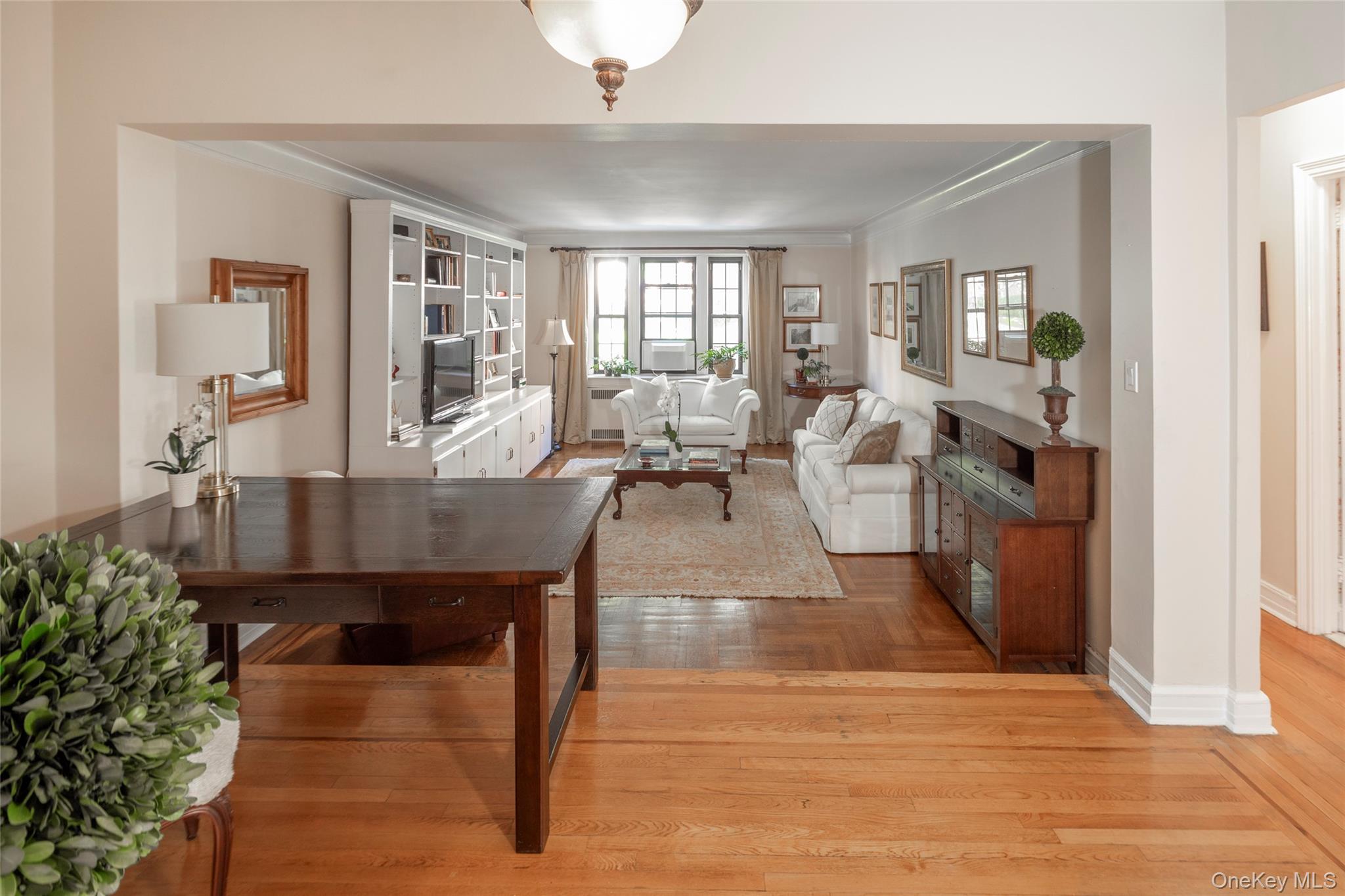 35 Parkview Avenue 1D