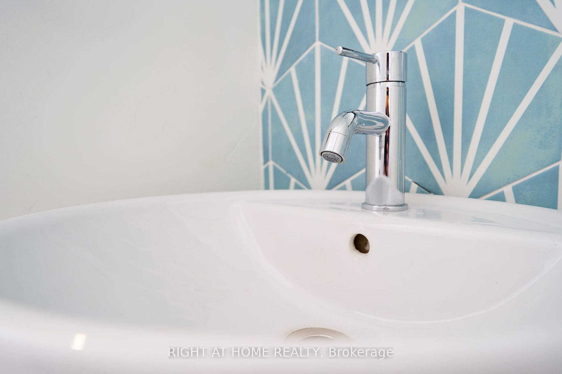 192 Waldoncroft Cres