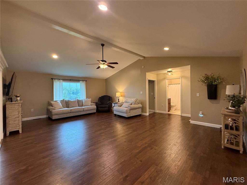 5752 Clear Creek