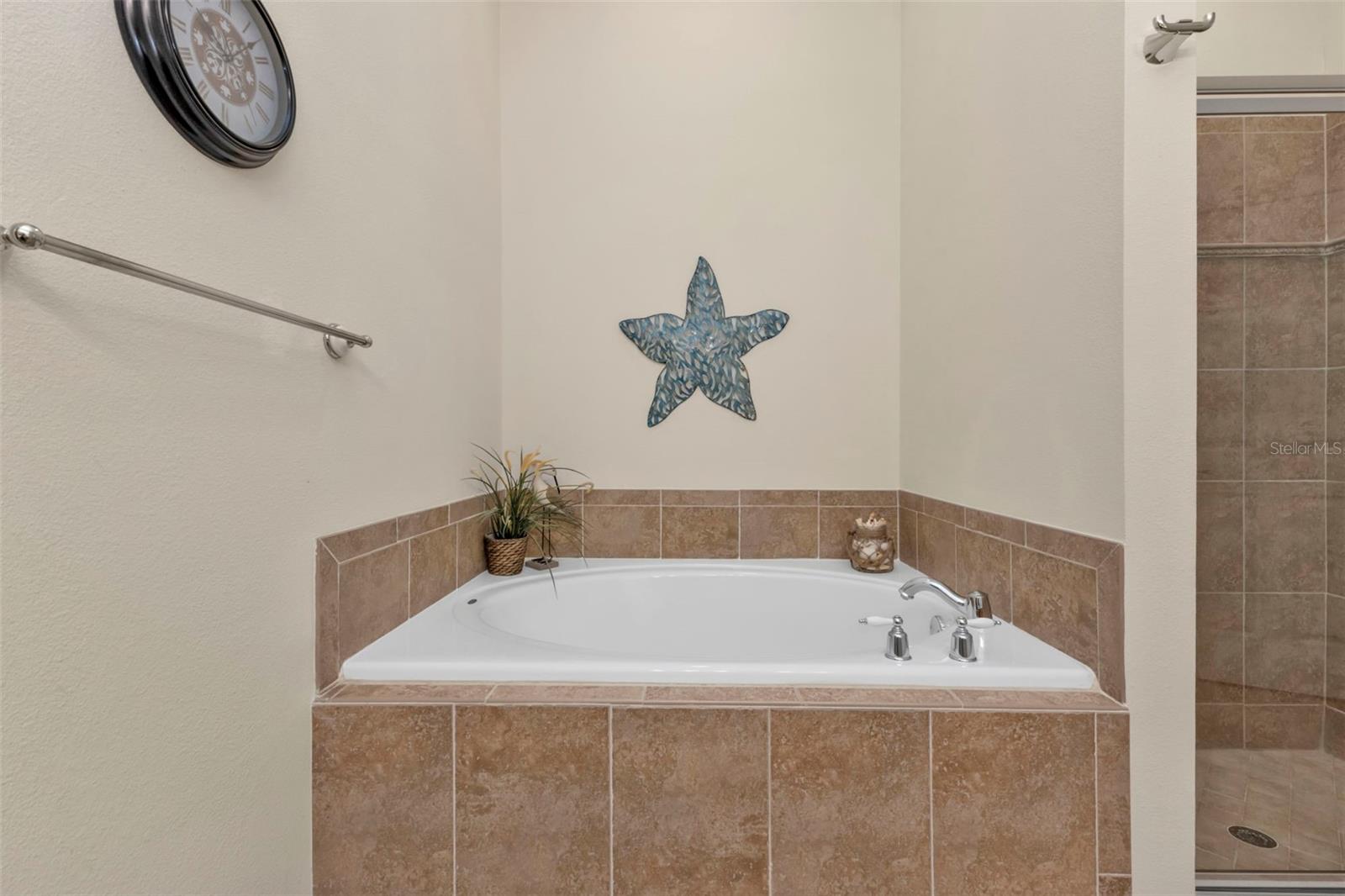 2669 Wax Myrtle Court