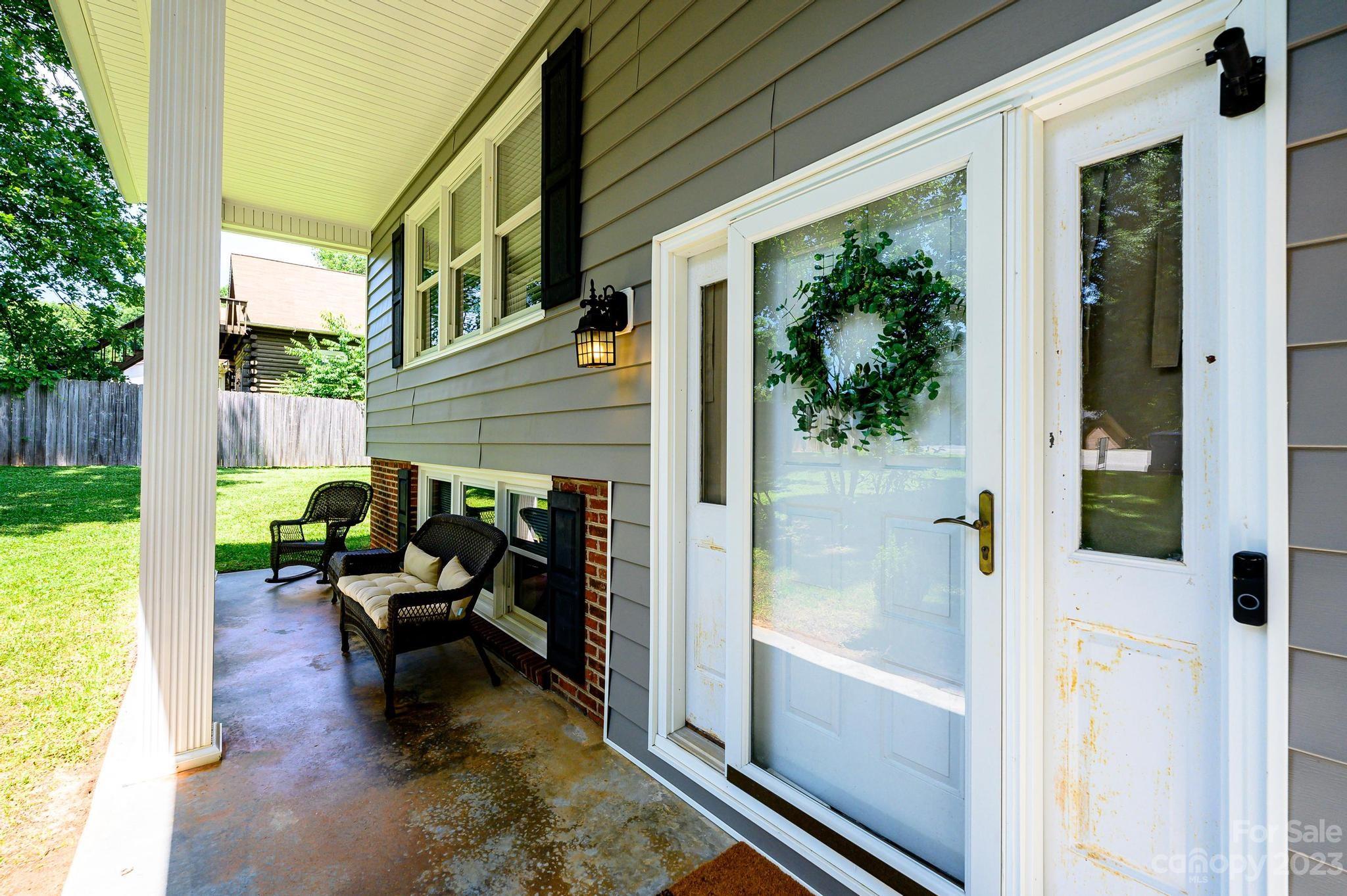 117 Windy Oaks Court