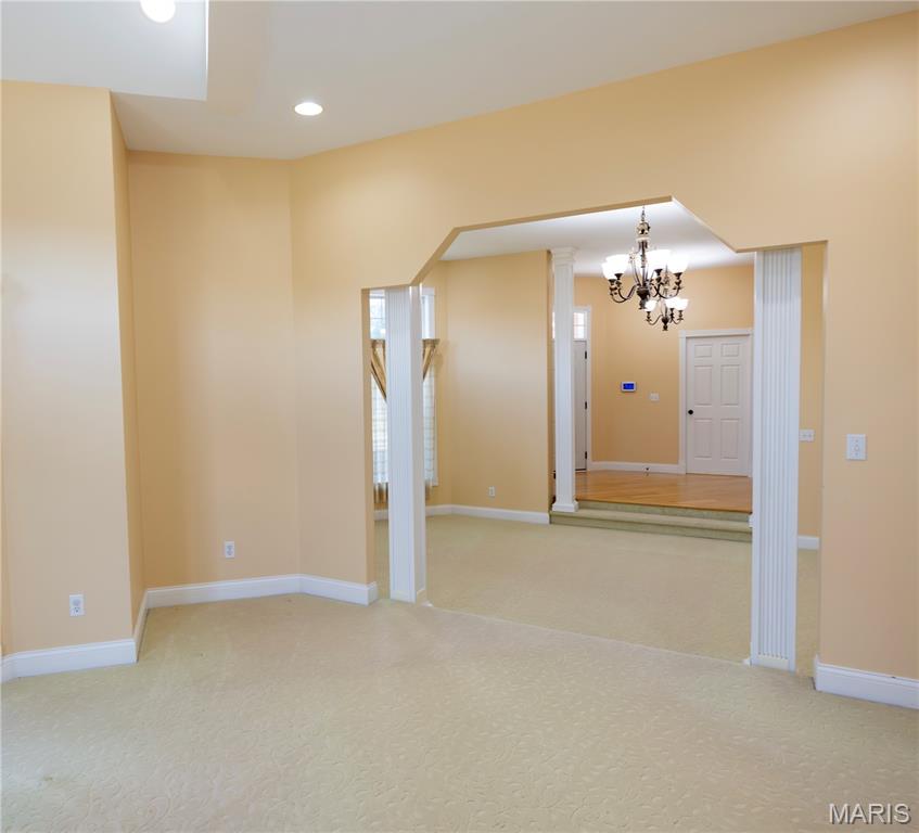 171 Rolling Meadows