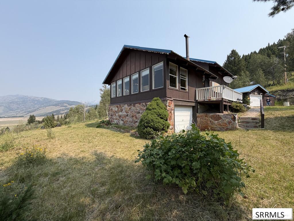 5175 Mountain Drive