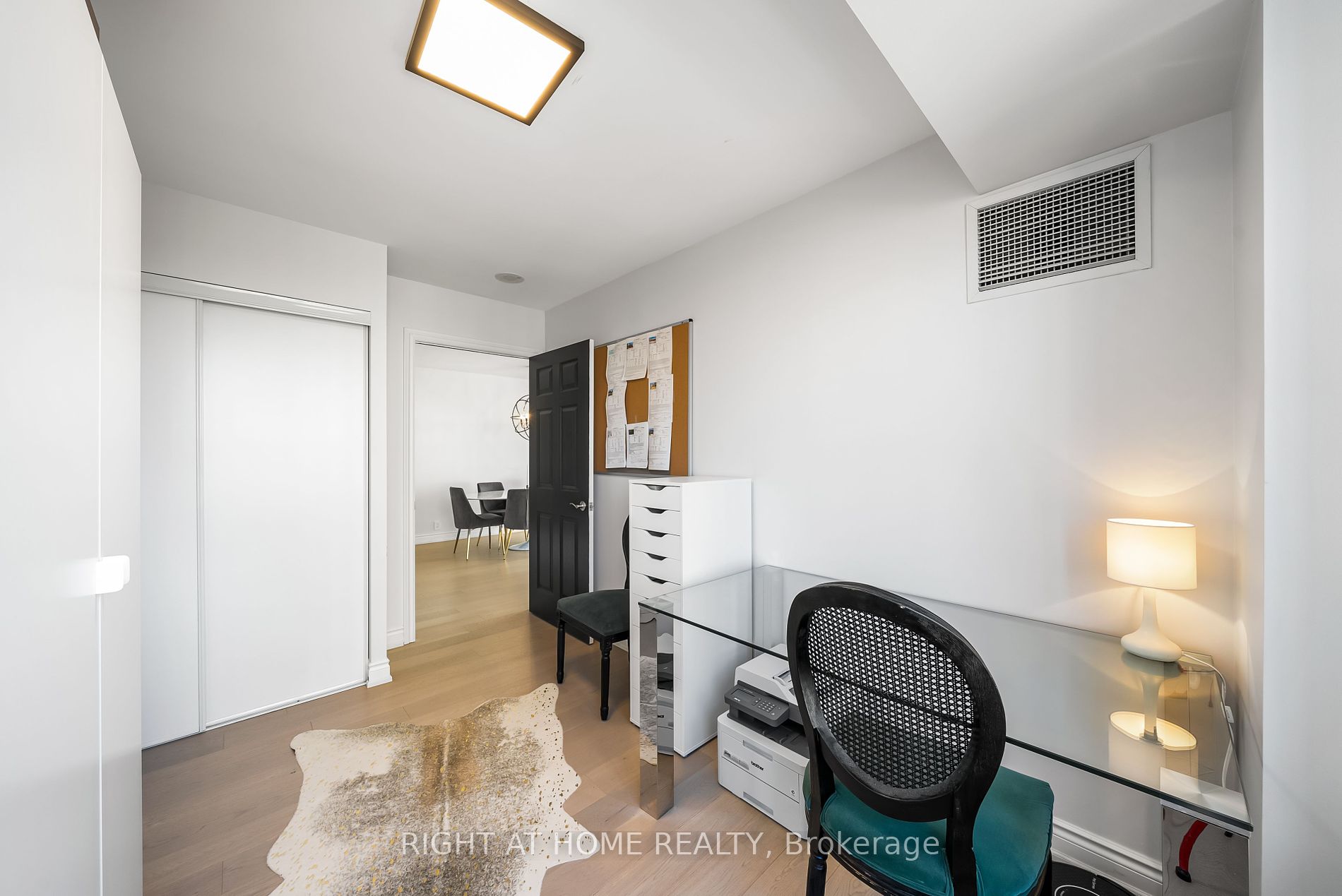 80 S Harrison Garden Blvd 1122