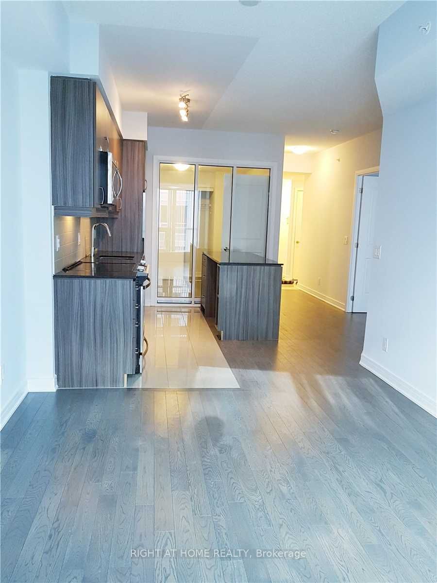9191 Yonge St Sw#608