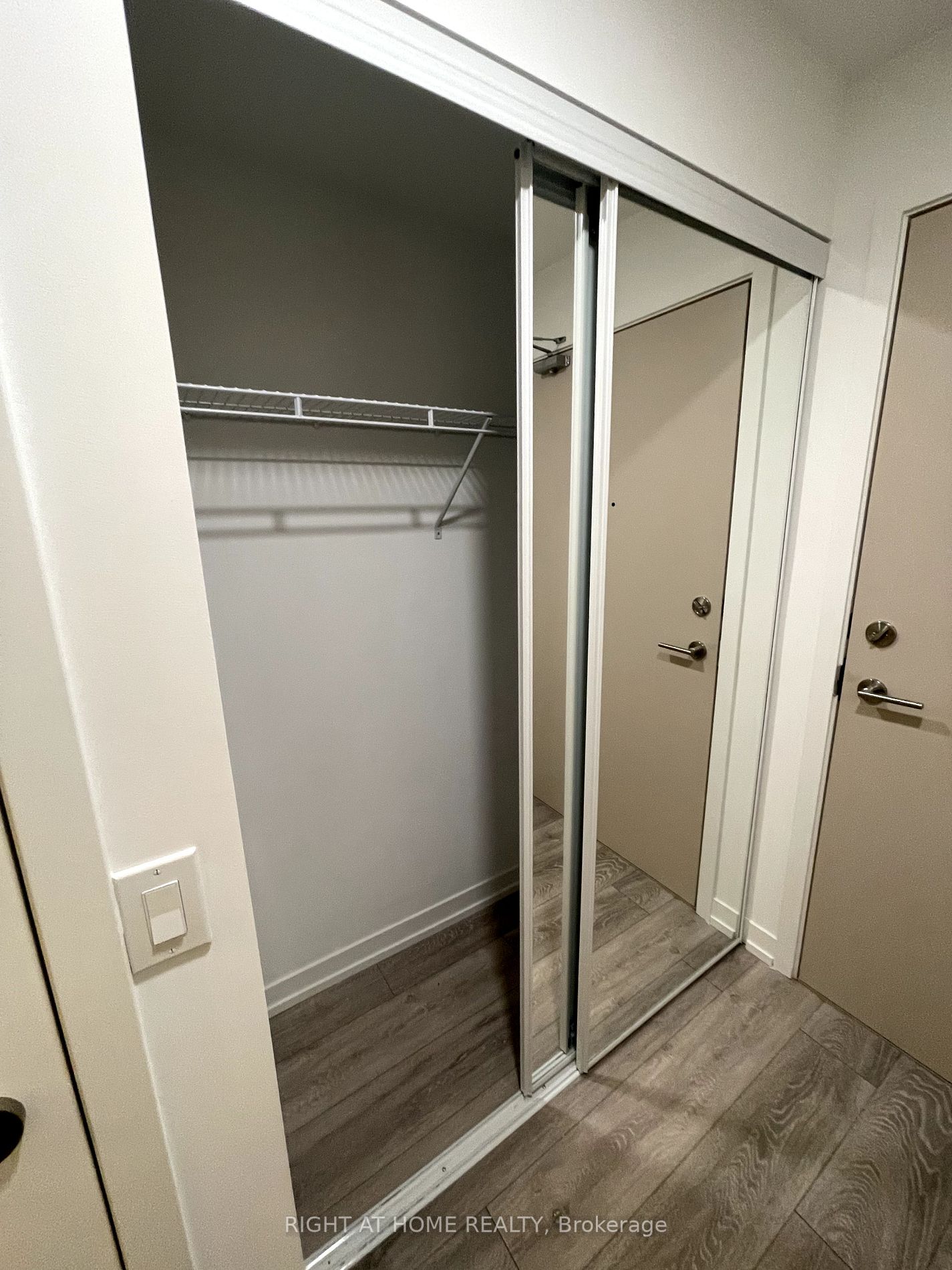 2020 Bathurst St 316