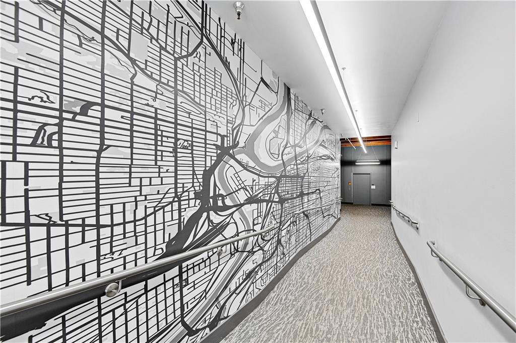 306 W 7th Street 302