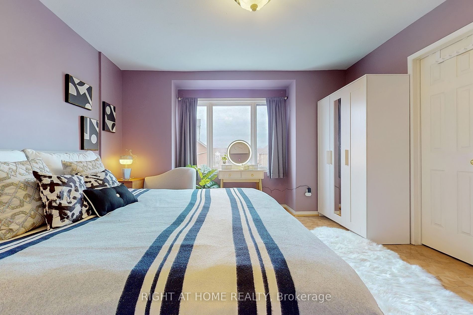 2370 W Britannia Rd 7