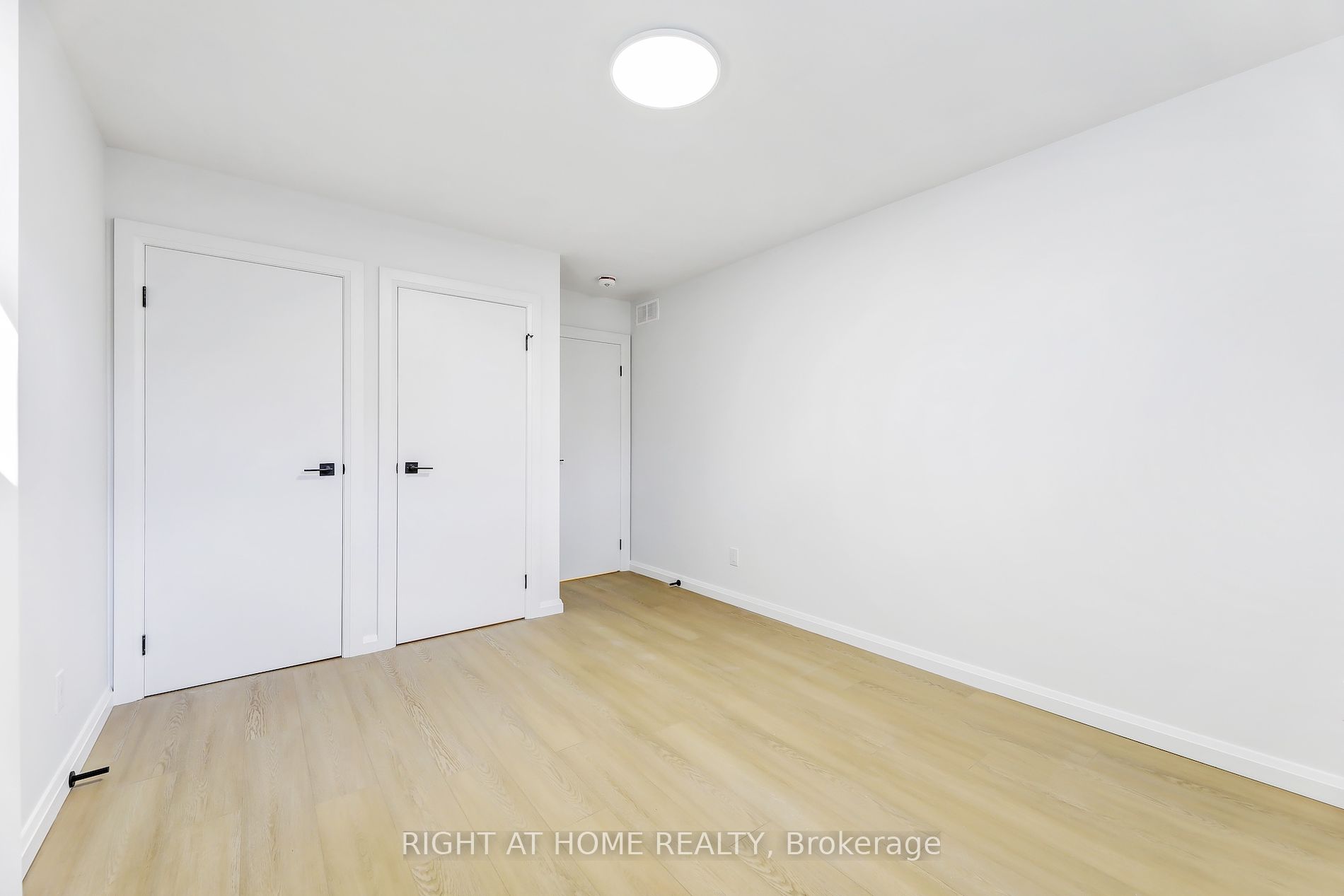 35 Braemar Ave Lower