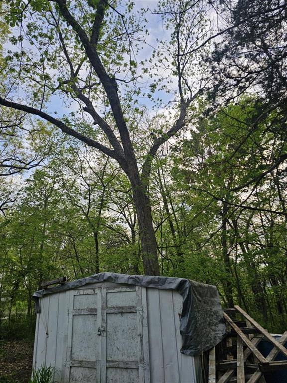 305 & 309 E Sugar Lake Drive