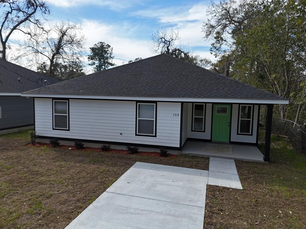 Great 3BR/2 Bath home on Ely St. Constructed in 2025 and available NOW! Call your favorite agent TODAY for a closer look. For a virtual tour, click here: https://my.matterport.com/show/?m=AJxk3sAx1jd&mls=1