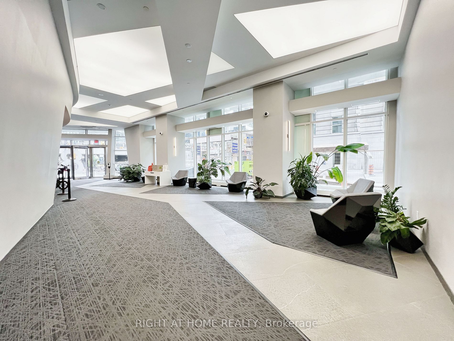 8 The Esplanade N/A 3709