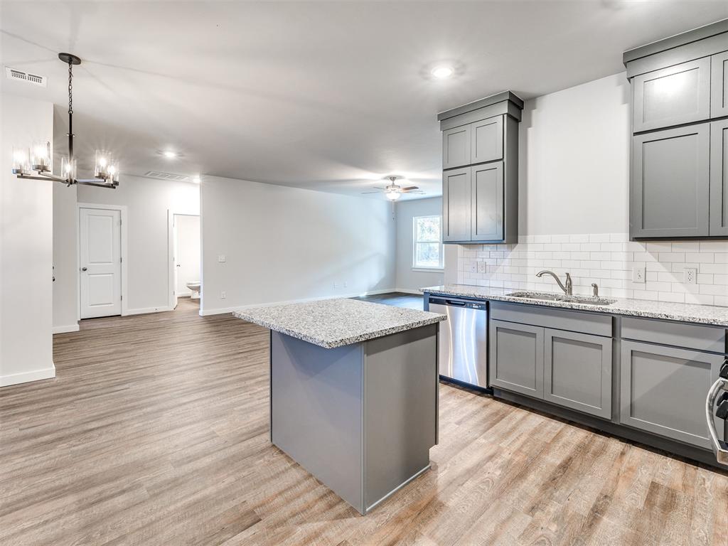 884 Stella Trail