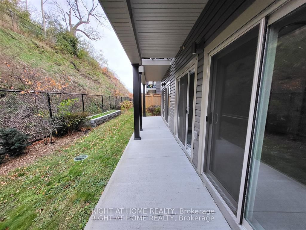 344 Florence Dr 102