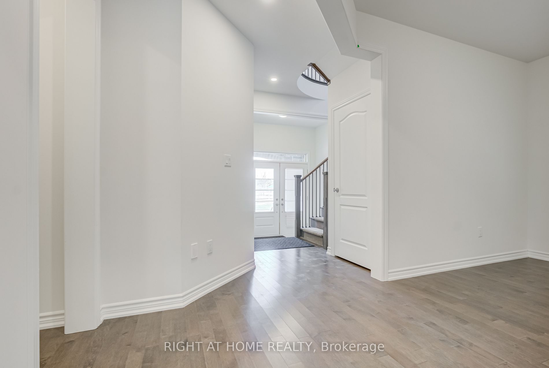67 Connell Dr