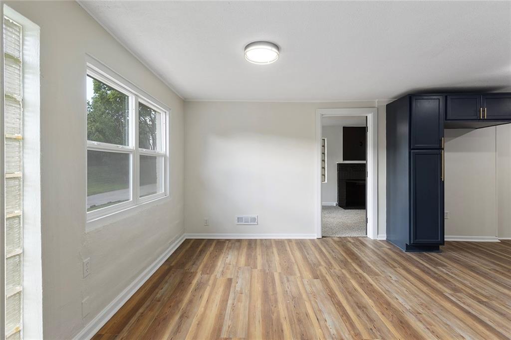 3705 N Walrond Avenue