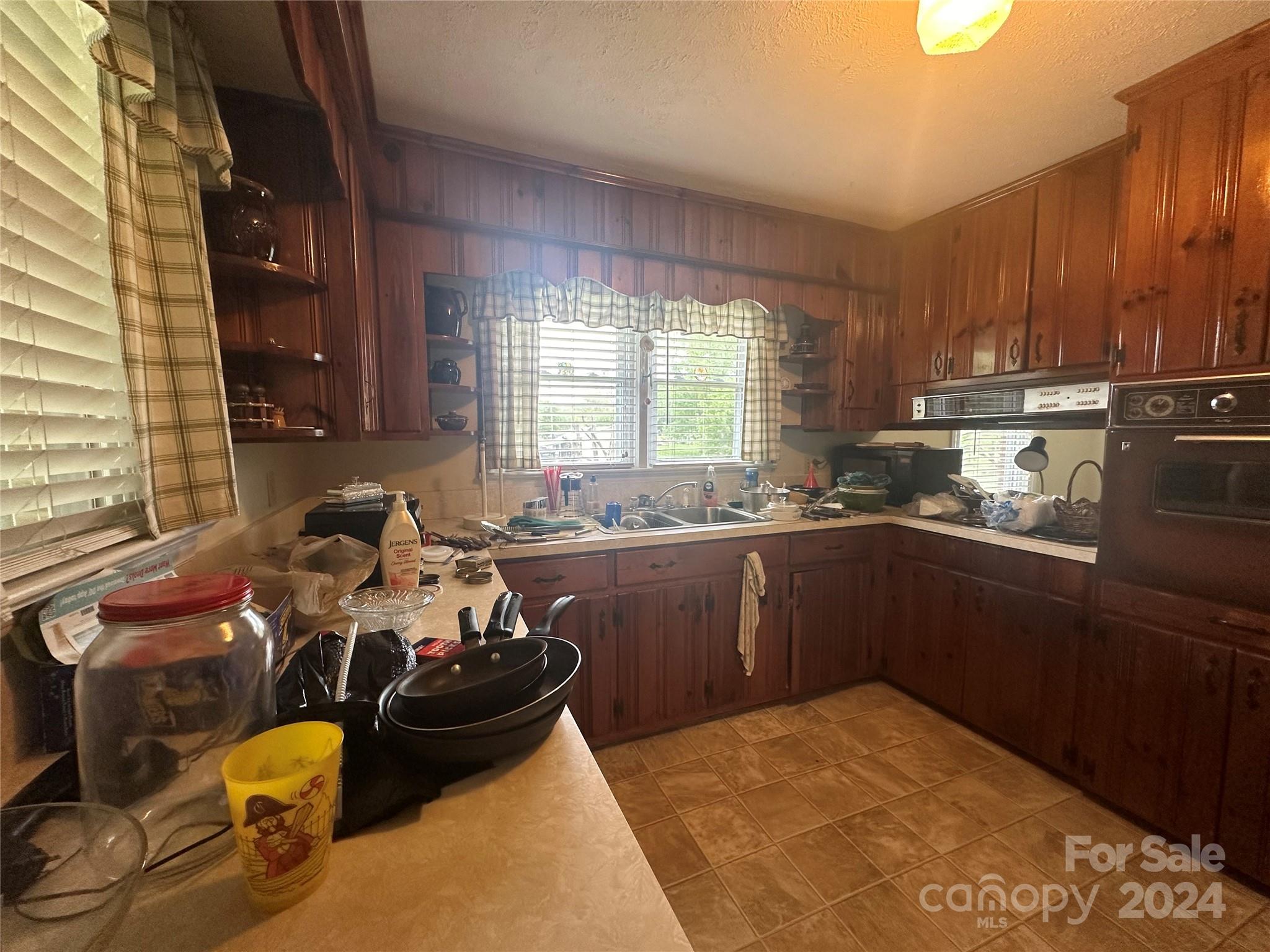 2406 Central Drive