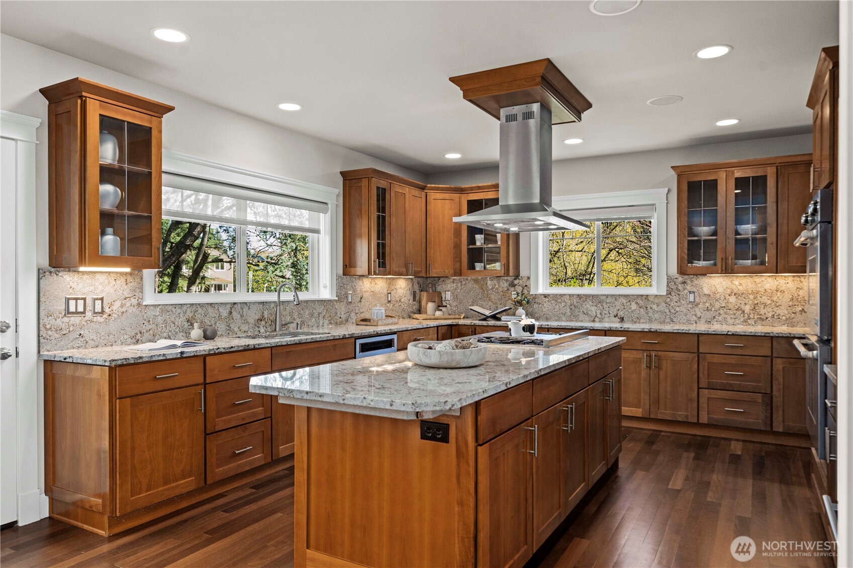 11028 E Riverside Drive