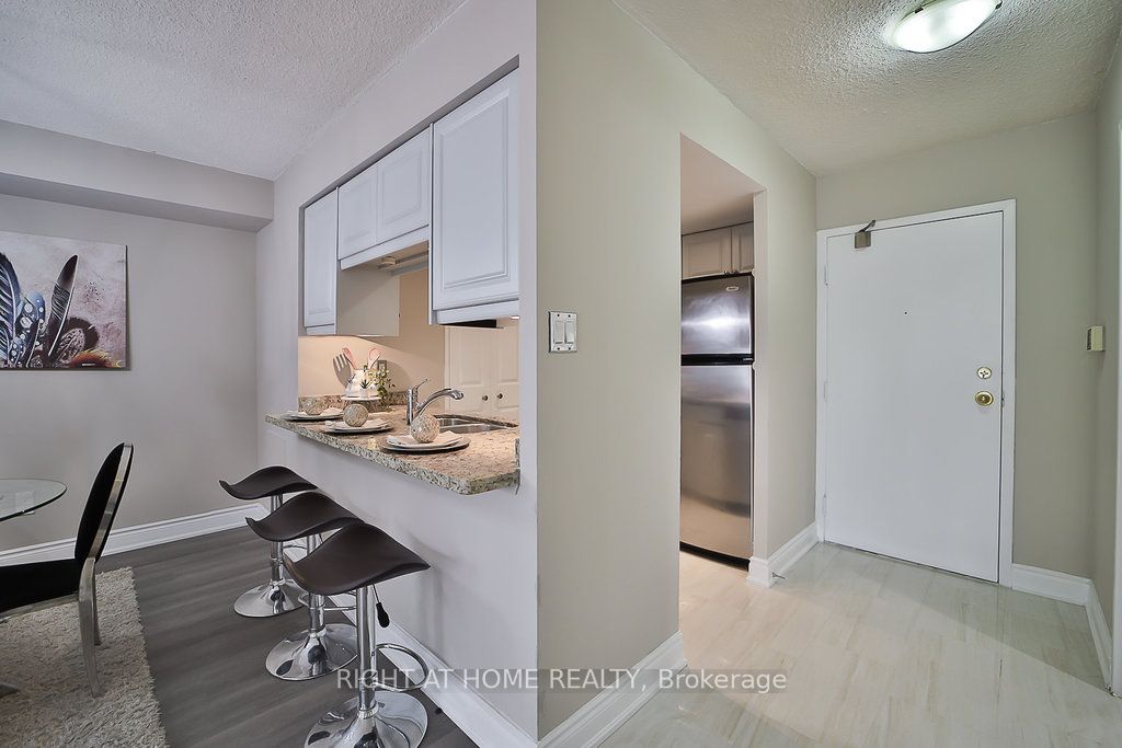 265 Enfield Pl 1001