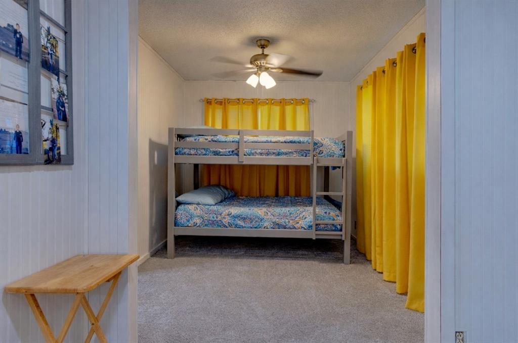 389 Hillcrest Circle