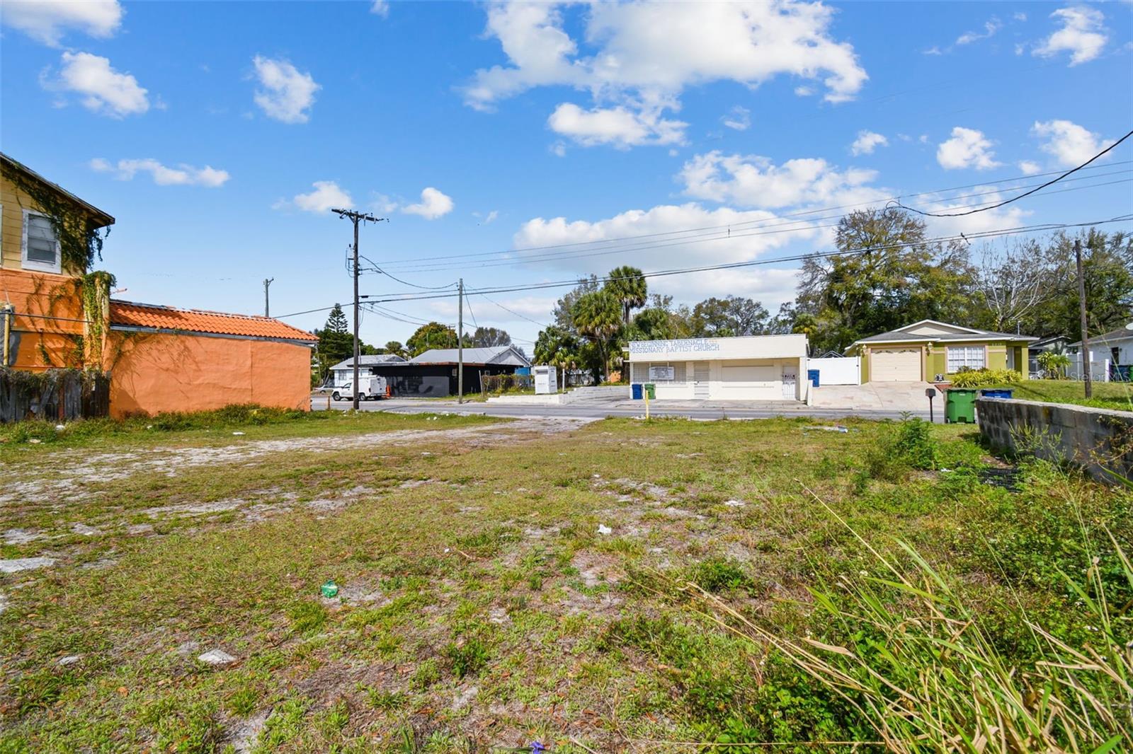 2213 E Columbus Drive