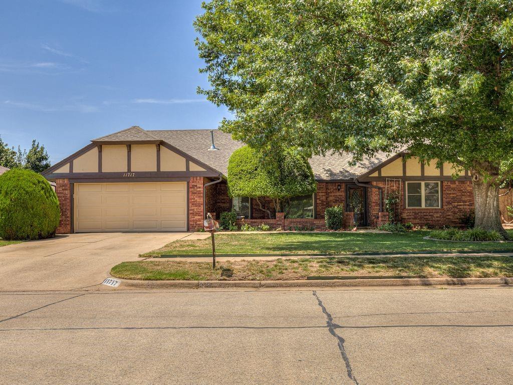 Step back to 1977 in this wonderful ONE  owner home in Green Valley. Convenient to shopping, parks and schools.  This home has a spacious living room with built in bookcases, fireplace and beautiful wood paneling.  Bedrooms are all great size, formal dining and living area has the potential for home office or any extra area that would fit your needs.  Has 2 hot water tanks so you will not be without hot water.  This home has been maintained thru the years and ready to hand over the keys to a new owner.