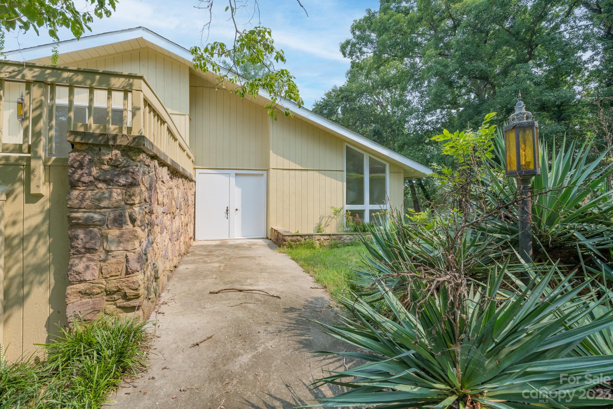 50109 Fox Road