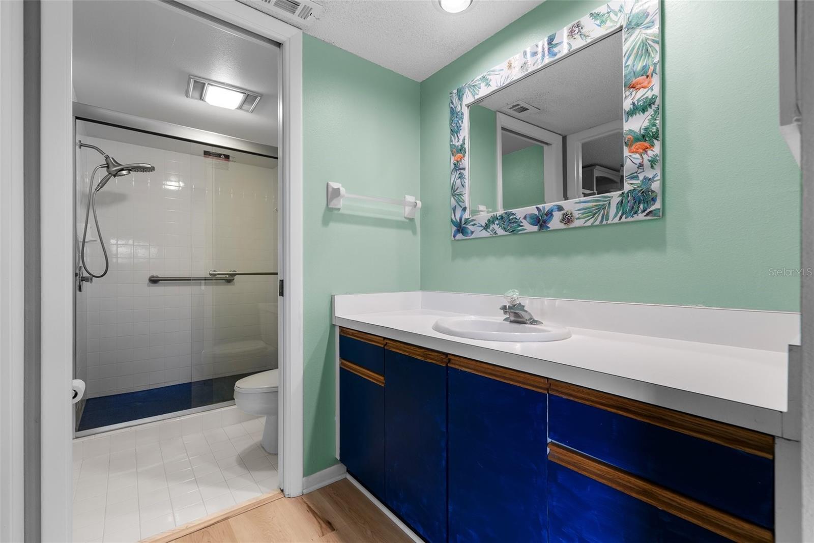 6061 Fairway Lane 1411