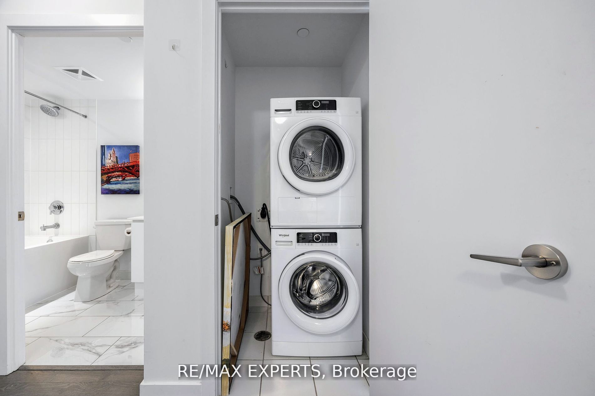 251 S Manitoba St 1007