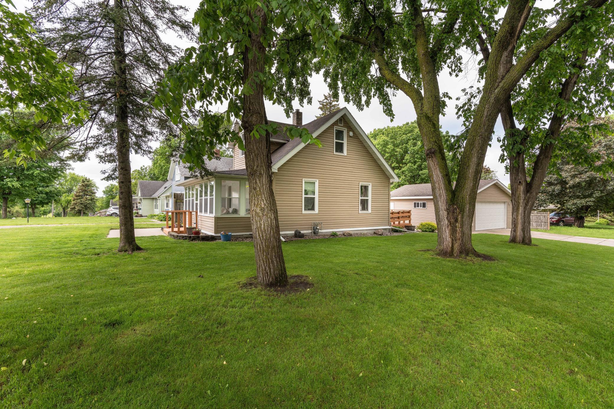 1121 N Cleveland Avenue