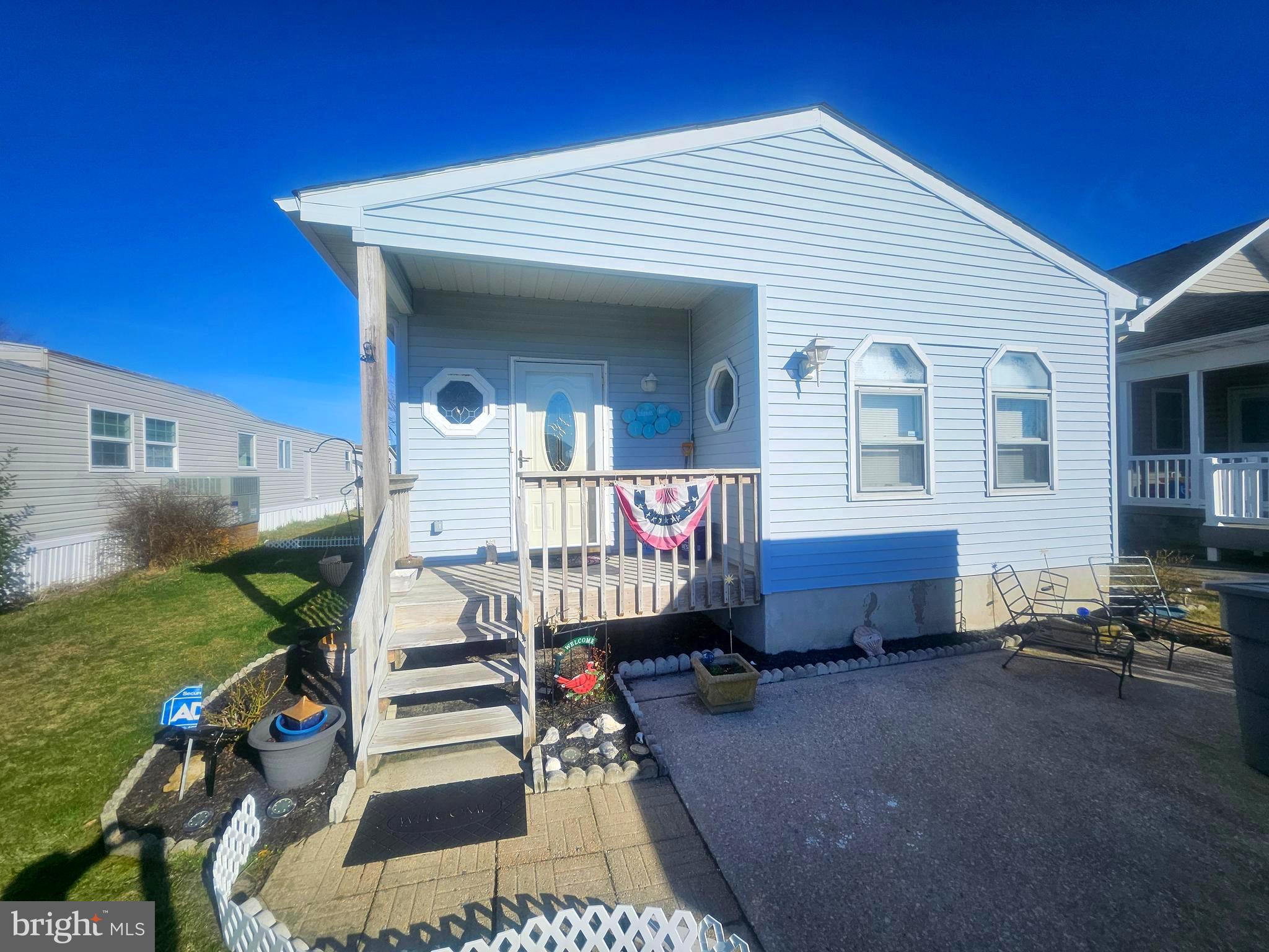 13316 Colonial Rd  