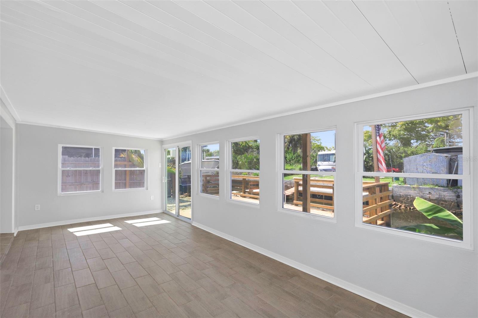 6819 Sanderling Lane