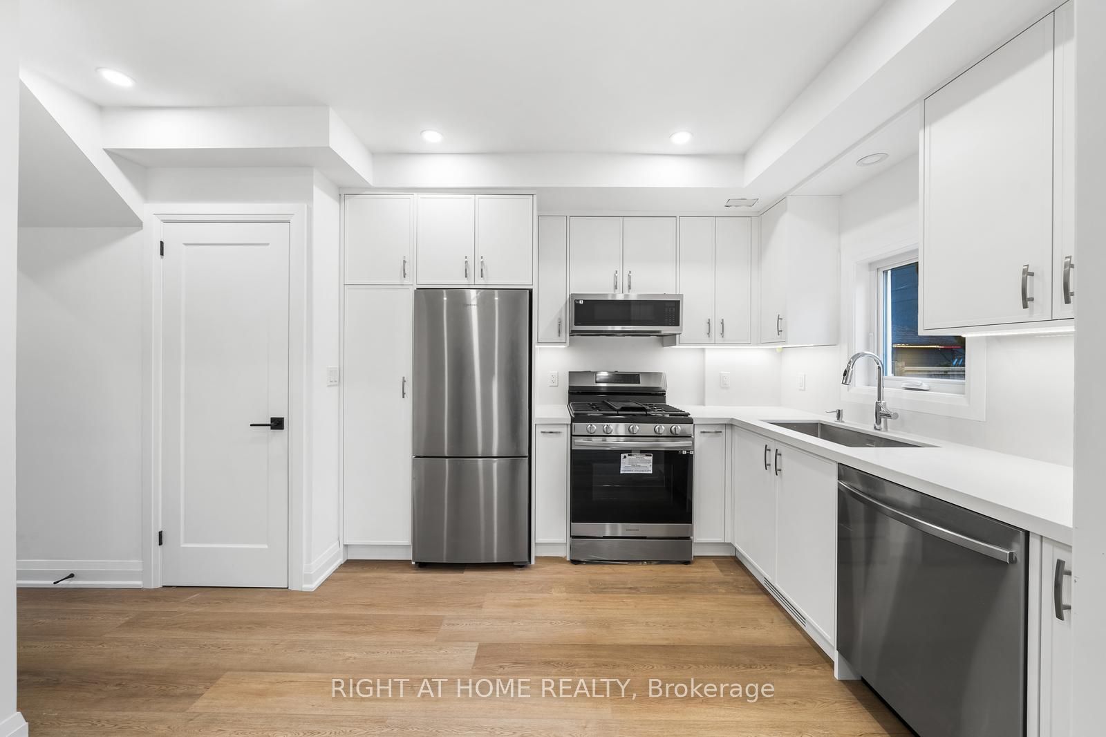 147 Forman Ave
