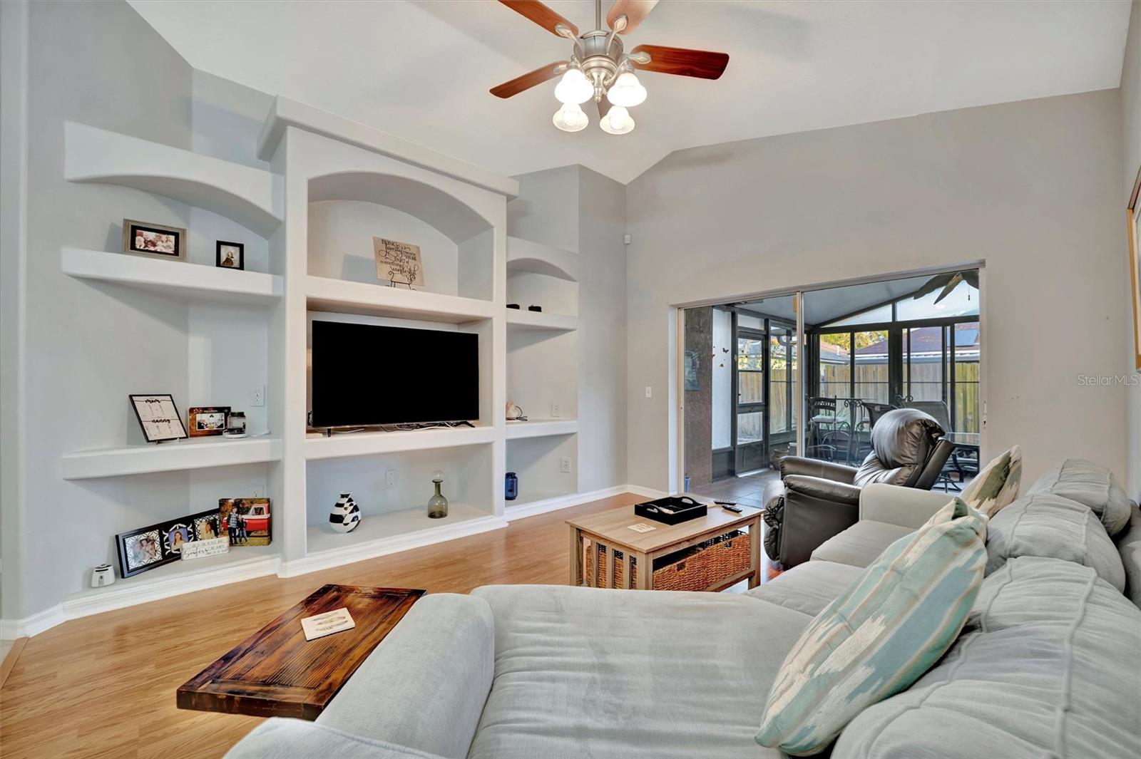 6809 Exeter Park Place
