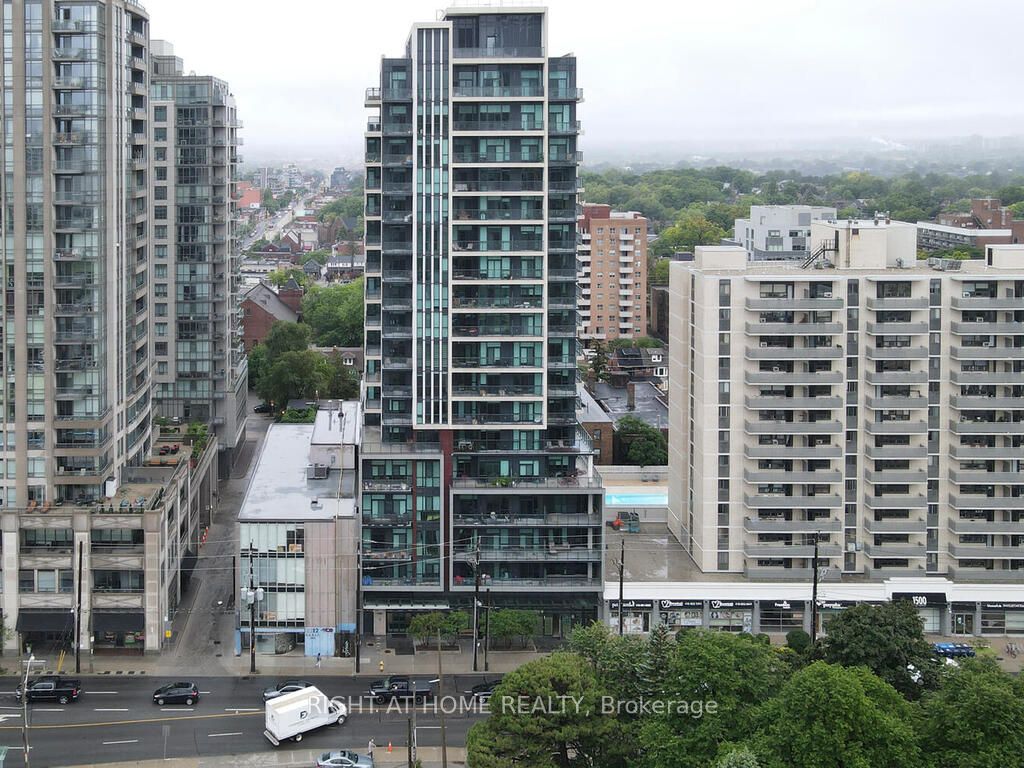 1486 Bathurst St 705
