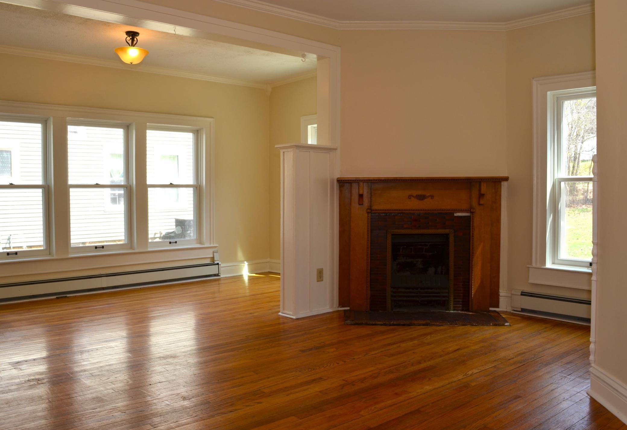 715 W 5th Street