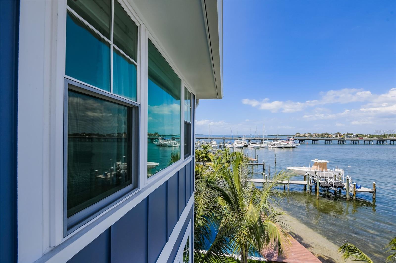 201 Bay Drive N