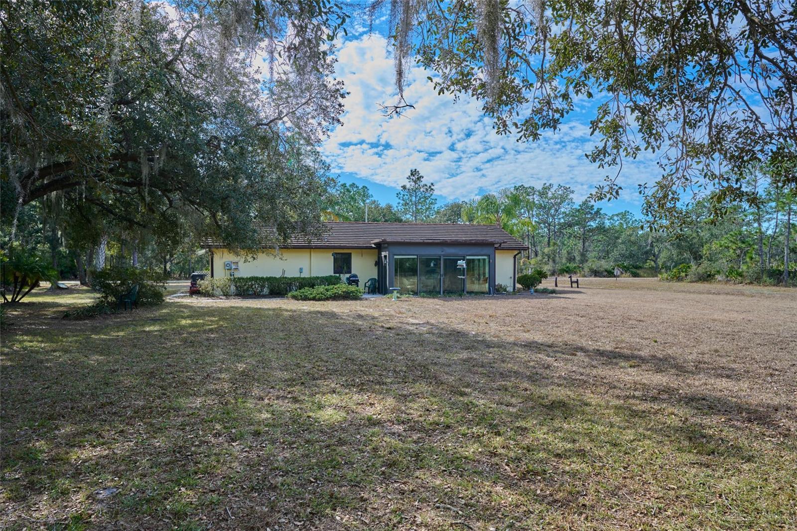 4220 Oleander Drive