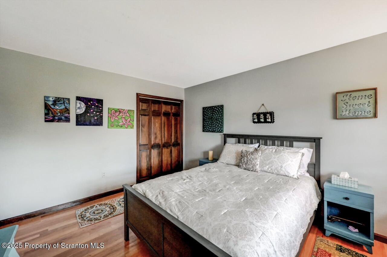 1001 Woodland Way