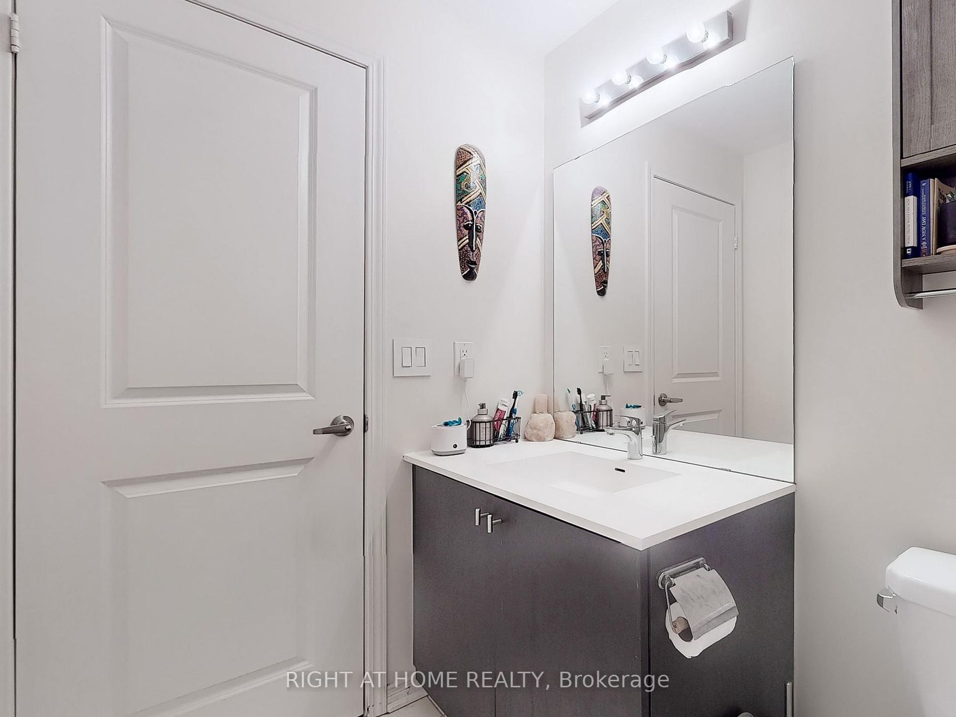 1100 Briar Hill Ave 201