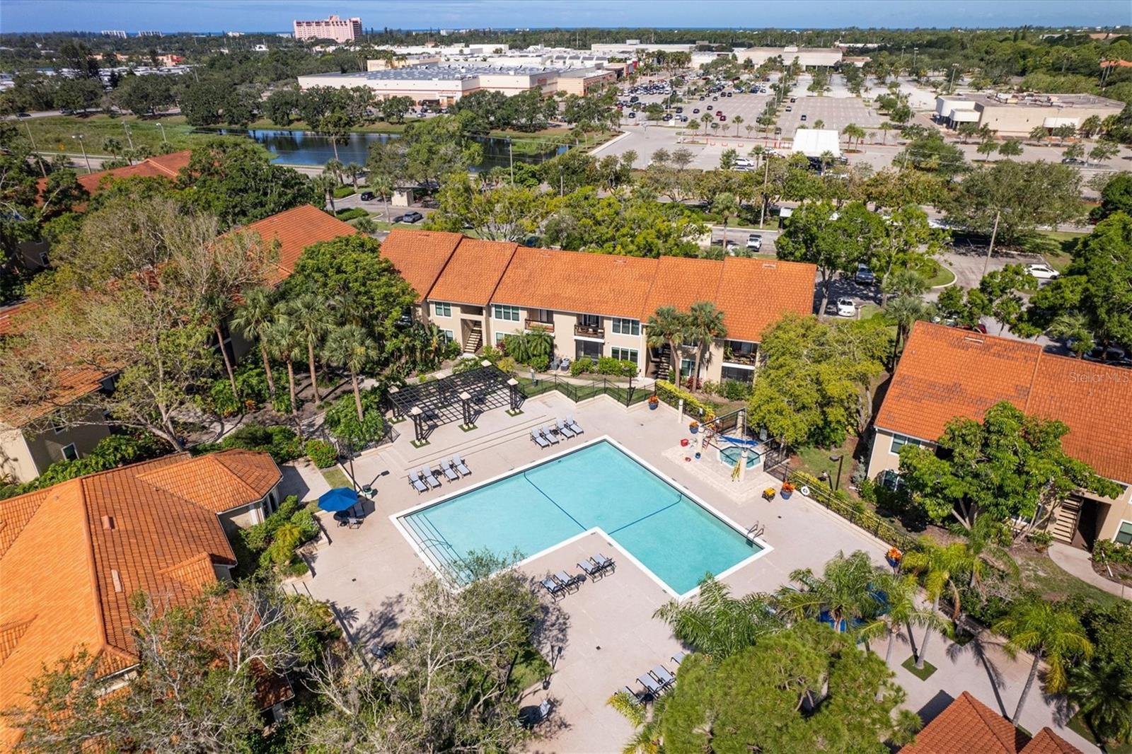 4020 Crockers Lake Boulevard 14