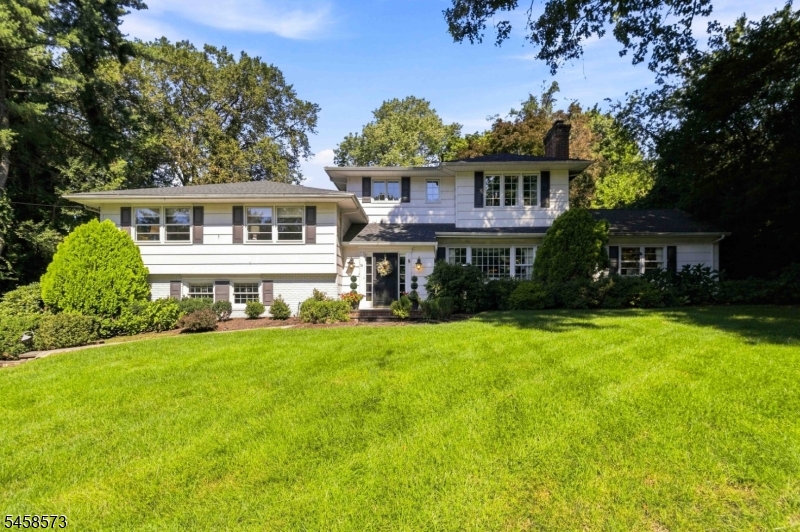 16 Warwick Rd