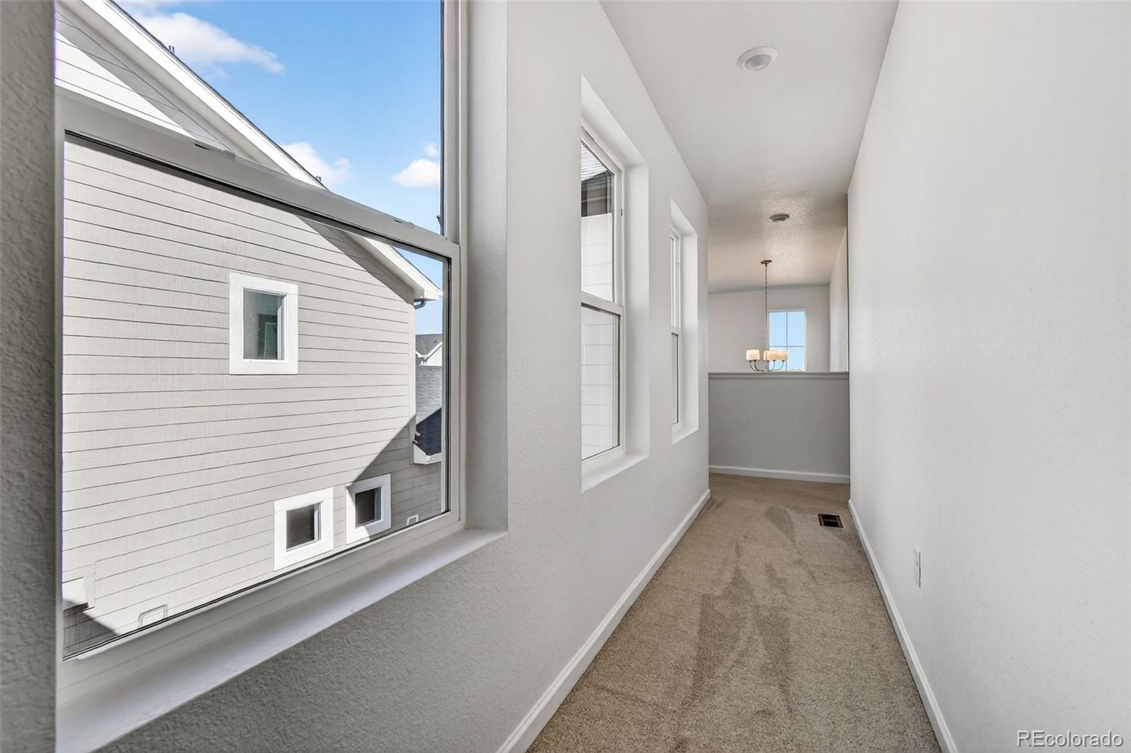 2110 Wagon Wheel Aly