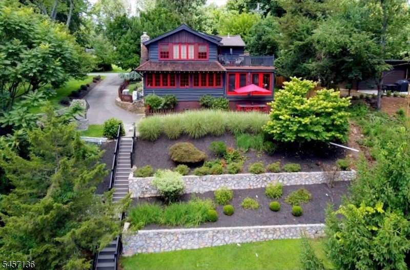 22 Lake Trail
