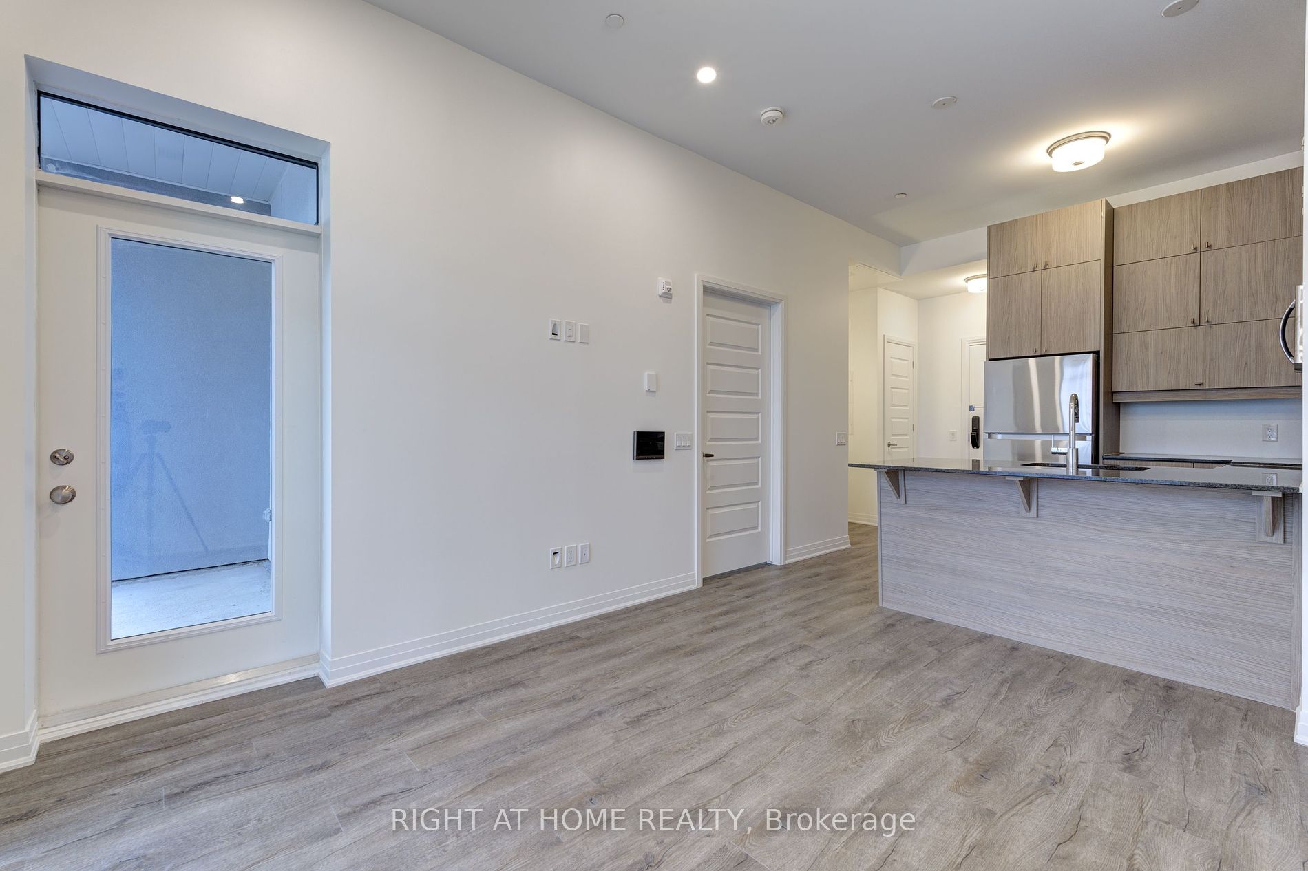 460 Gordon Ave 610